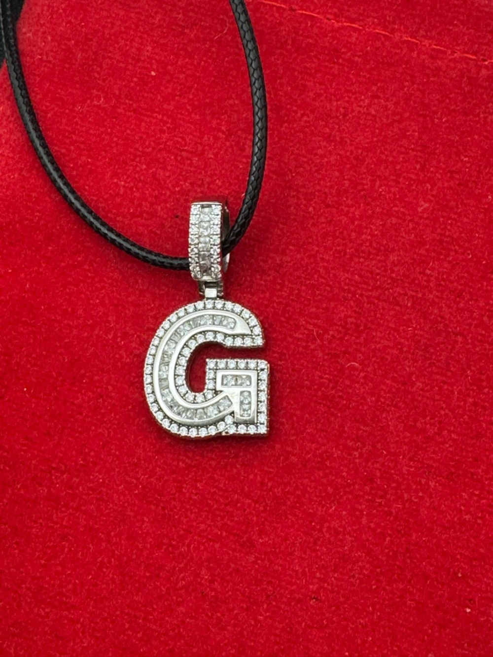 Sterling silver letter G pendant